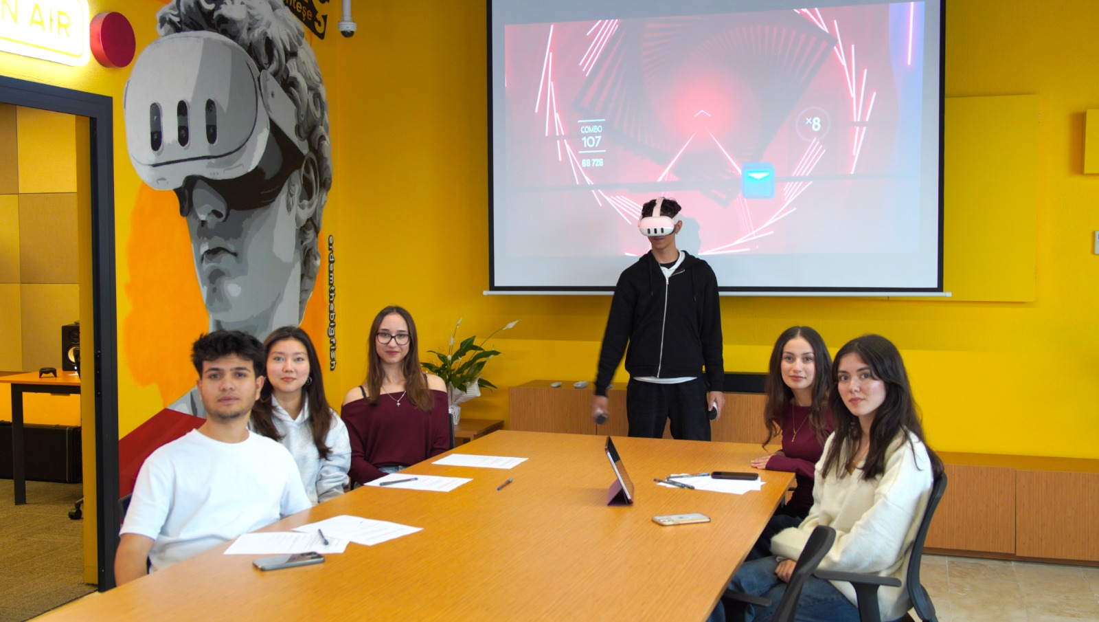 Gençlerin Ürettiği, Hayal Ettiği ve Gerçeğe Dönüştürdüğü Merkez:  Teknoloji ve Gençlik Merkezi